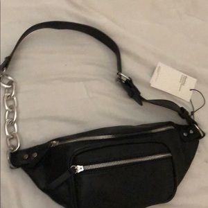 chain link fanny pack